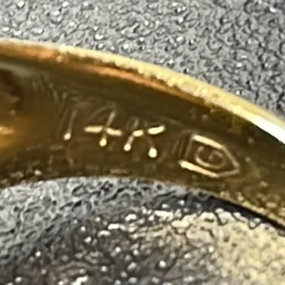 EUC 14K Dome/Shrimp/Cocktail Ring, Brushed & Polished Gold, Mark="G", Size 5.25